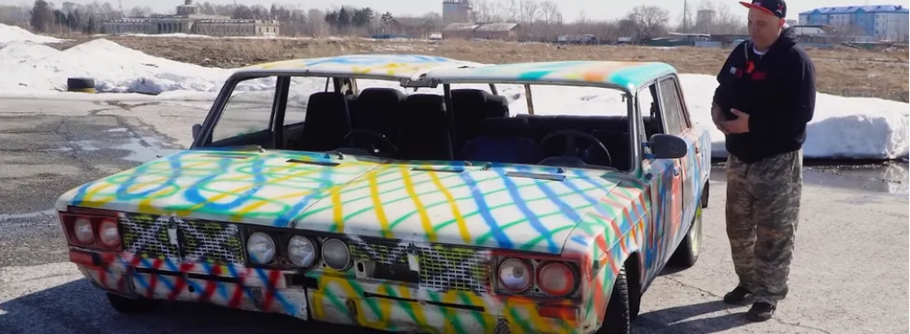 Блогеры создали широкофюзеляжный автомобиль (видео)