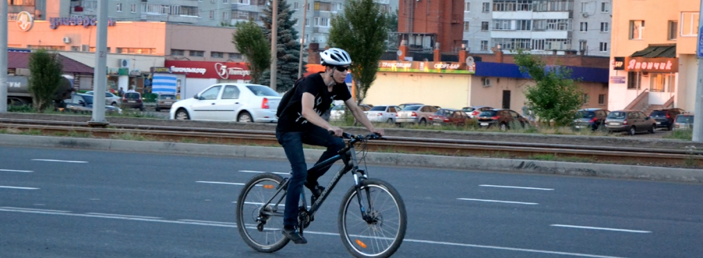 После реконструкции дороги у велосипедистов «отобрали» их дорожку