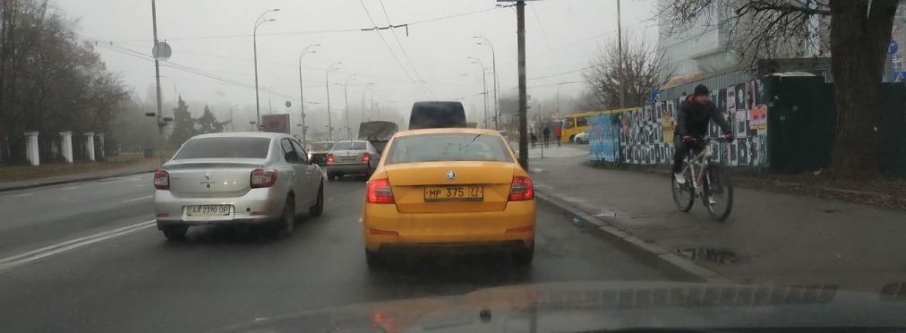 В Киеве замечено «Яндекс такси» на российских номерах