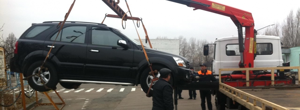 В Киеве начали работать первые муниципальные парковочные инспекторы