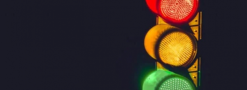 Что делать, когда на светофоре одновременно горят все цвета?