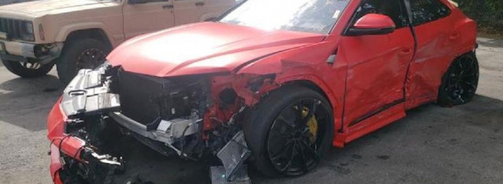 За разбитый Lamborghini Urus просят всего 850 долларов