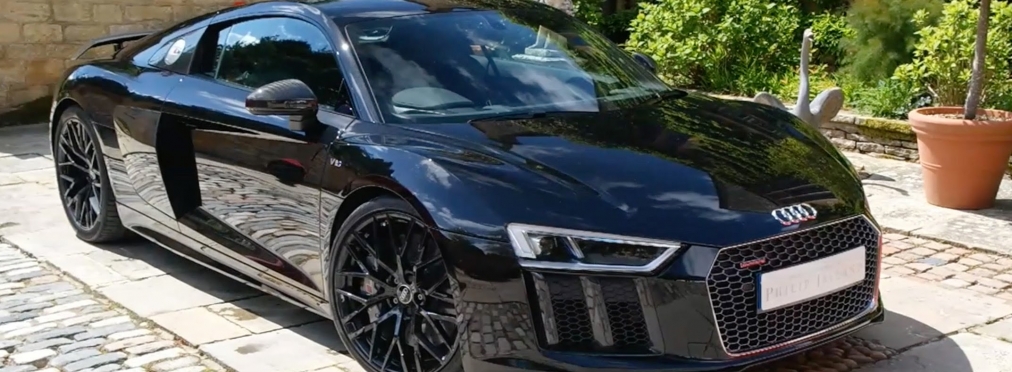 В Украине замечен роскошный суперкар Audi R8