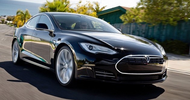 Украинцы не смогут заказать новую «дешевую» Tesla