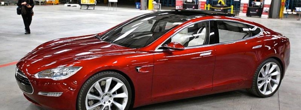 Марка Tesla представила новый электромобиль Model 3