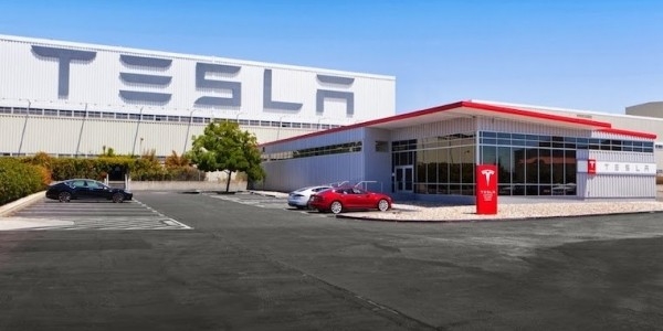 Компания Tesla приняла на работу создателя Audi Q5, A4 и A5