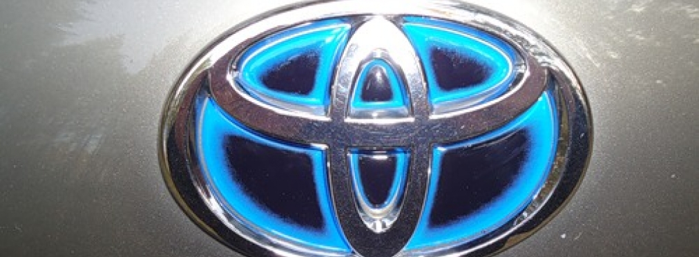 Toyota представит Prius нового поколения
