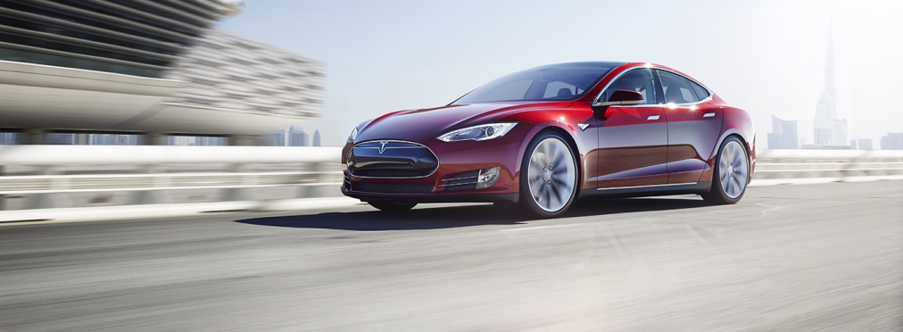 Автомобили Tesla проехали 160 млн. км «на автопилоте»