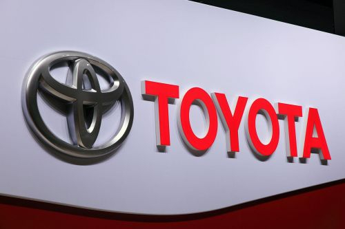 Toyota возобновляет работу в Украине