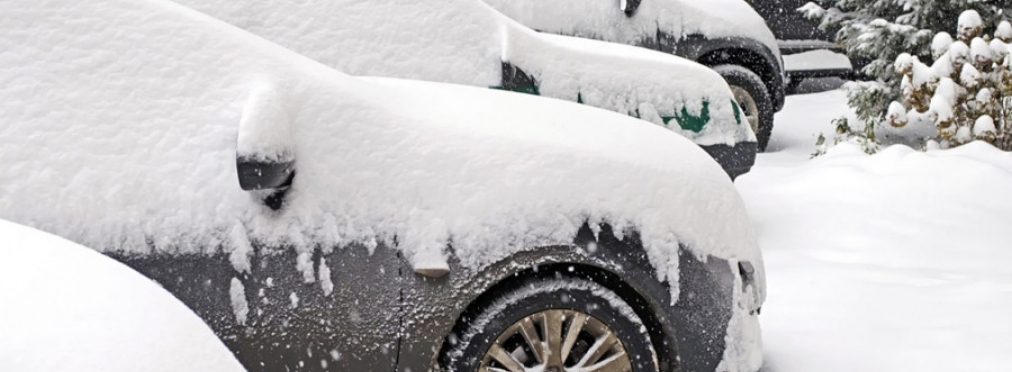 Как правильно очищать автомобиль от снега и льда