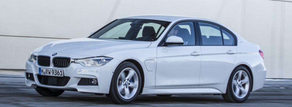 Компания BMW представит новую модификацию гибрида 330e