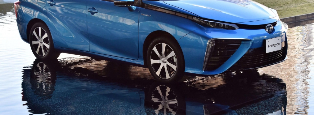 Новый седан Toyota Mirai будет работать на навозе