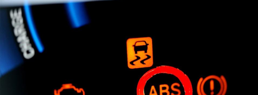 Система ABS в автомобиле: история , принцип работы и помощь при экстренном торможении