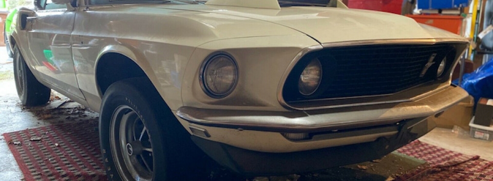 На продажу выставили редкий Ford Mustang, простоявший в гараже 39 лет