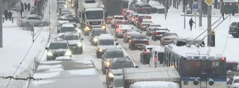 В Укргидрометцентре дали советы водителям, как действовать в снегопад