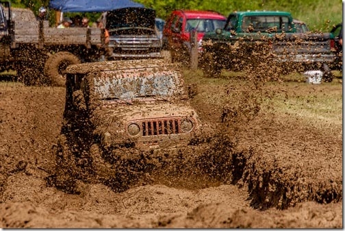 Гонки в грязи: что такое Mud Bogging - новости на сайте AvtoBlog.ua.