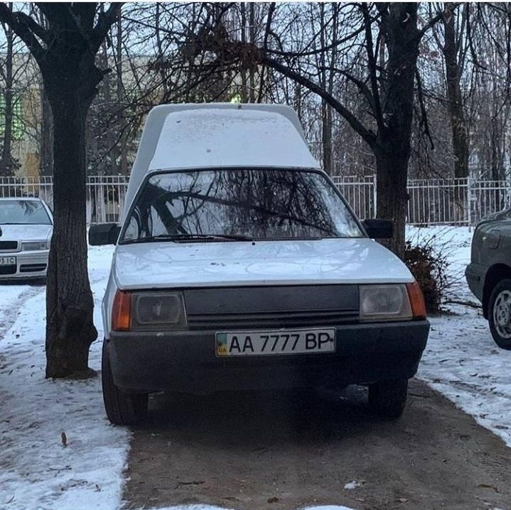Номер таврии. Украинские номера ЗАЗ 11055. Украинские номера машин. Украинский автомобиль Таврия. Таврия номера.