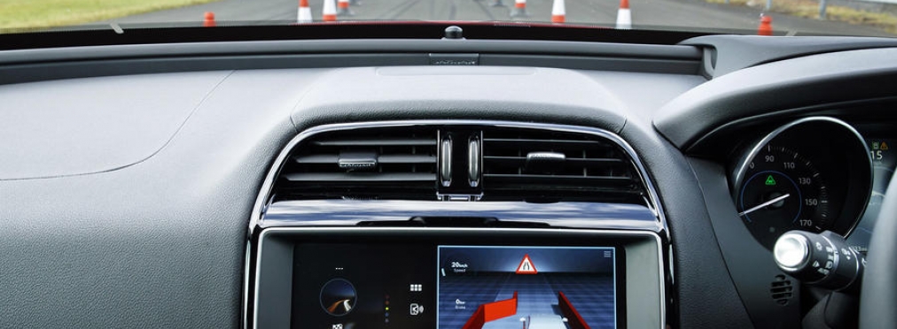 Land Rover получит систему «автопилот»