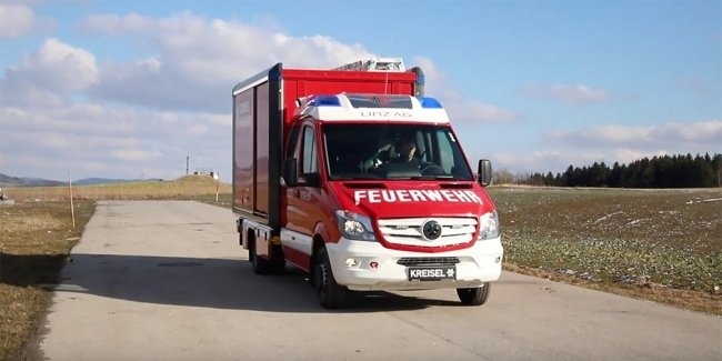 Австрийцы построили пожарный электромобиль
