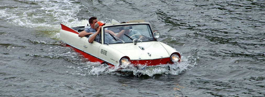 Amphicar: автомобиль, который «умеет плавать»