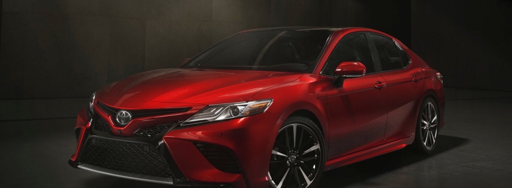 Новая Toyota Camry сможет «писать sms» своему владельцу