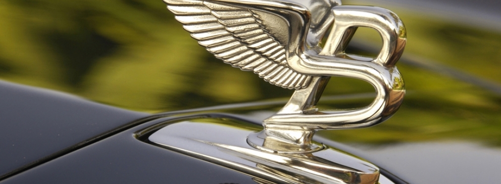 В автомобилях Bentley появился «голографический дворецкий»