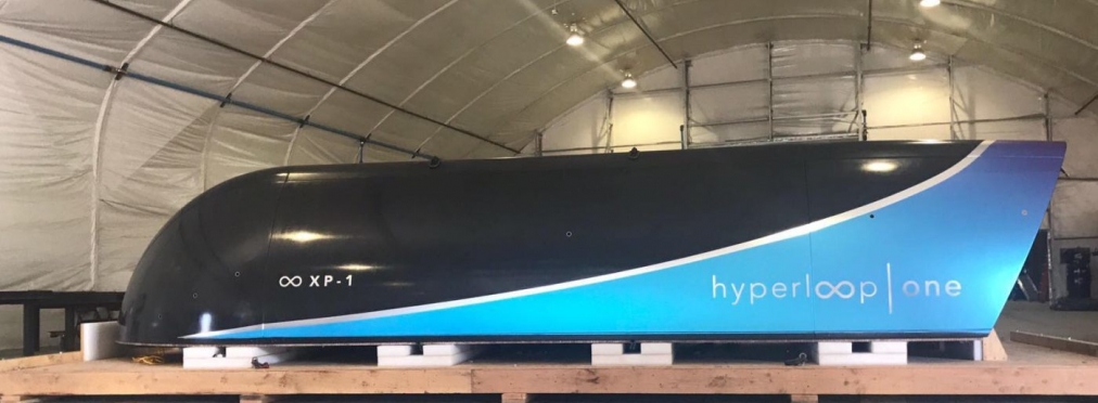 Илон Маск впервые показал капсулу для Hyperloop
