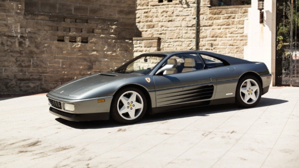 Ferrari 1990 года выставили на аукцион
