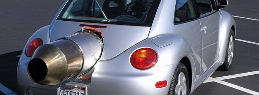 Автовладелец установил на VW Beetle реактивный двигатель
