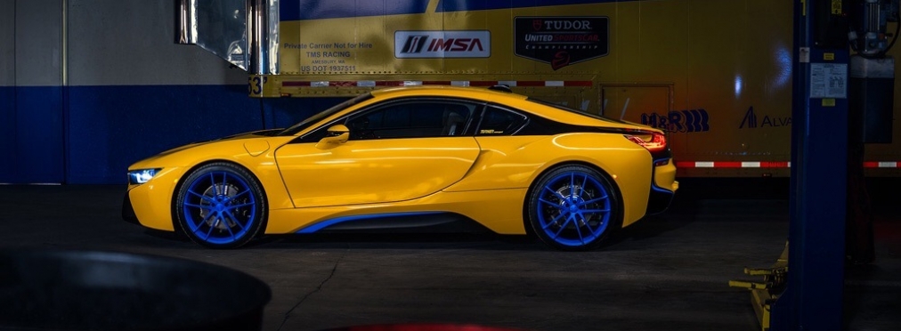 BMW i8 от Turner Motorsport: желто-голубой тюнинг