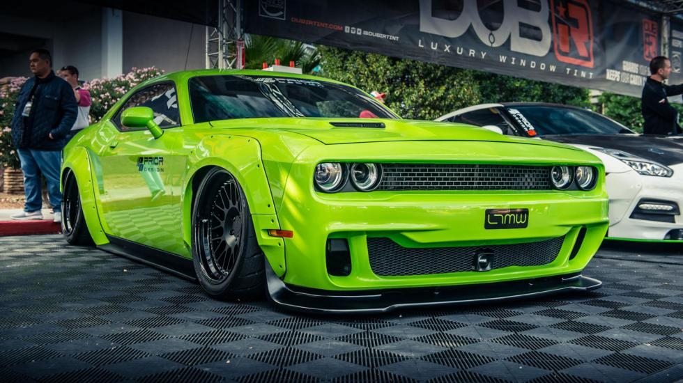 Форд мустанг прокачанный. Т прокаченные. Dodge challenger hellcat tuning. Форт мустанг прокачиный. Шевроле камаро тюнингованная.