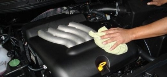 Как самостоятельно отмыть моторный отсек автомобиля до блеска