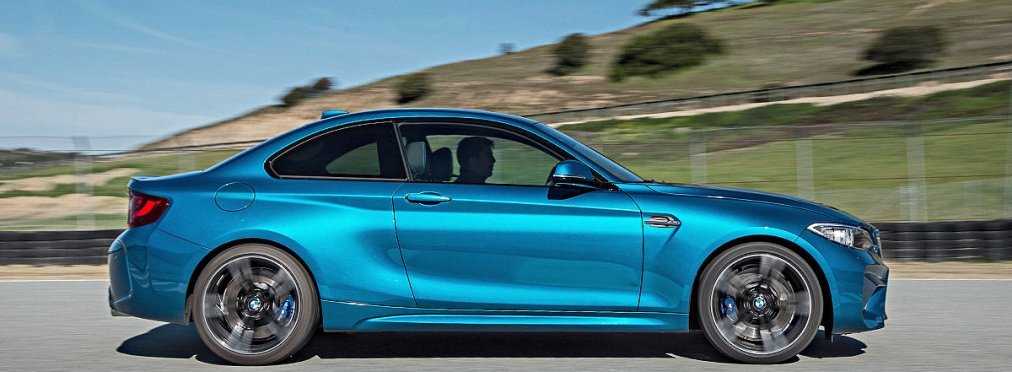 «Держит дорогу, удерживает рекорды»: тест-драйв BMW M2