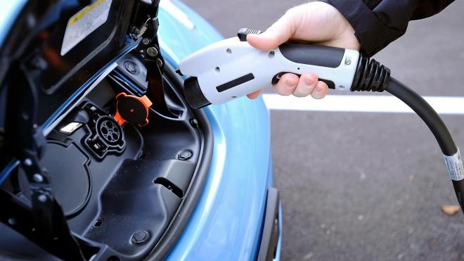 Мнение экспертов: электромобили не смогут заменить автомобили с ДВС