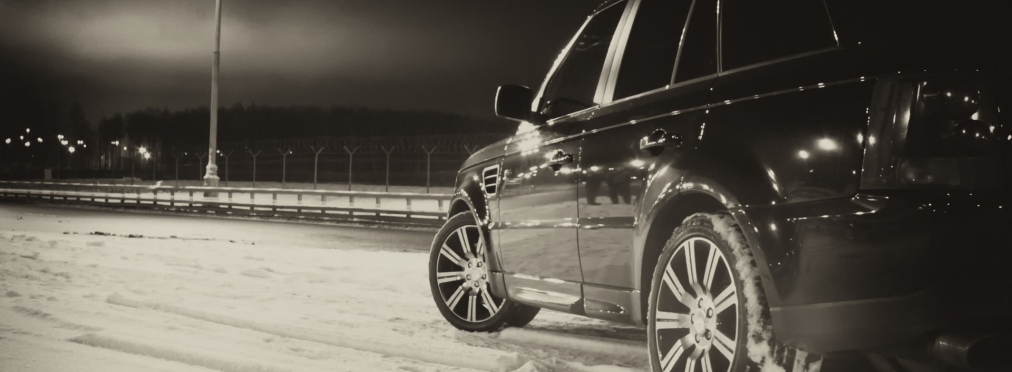 Тест-драйв Range Rover на заснеженном треке (видео)